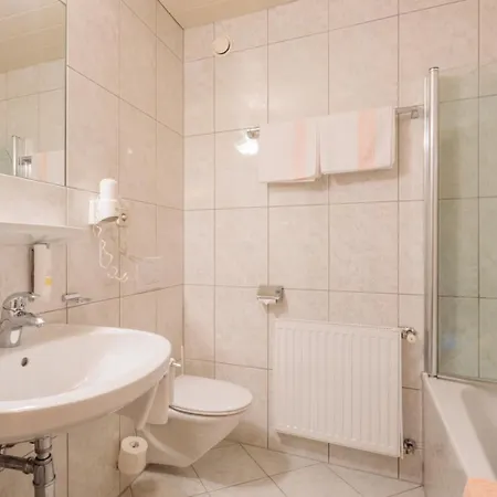 Parkhotel Otel 3*