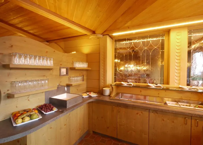 Отель Parkhotel 3*