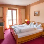 Parkhotel 호텔